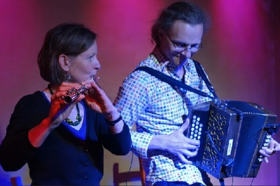 Das Duo in Aktion.